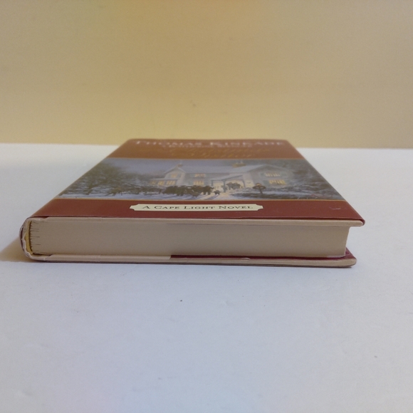 A Christmas Visitor by Thomas Kinkade and Katherine Spencer - Picture 3 of 6